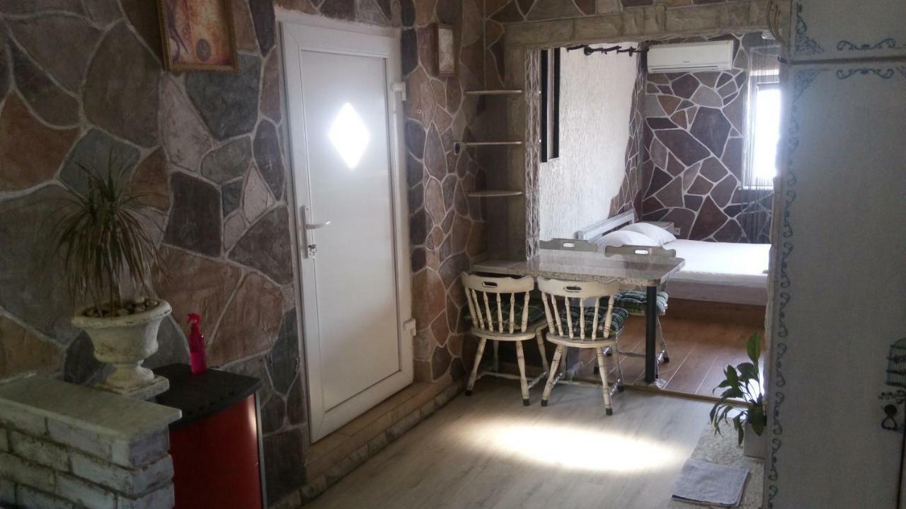Apartmani Mira Сень Екстер'єр фото