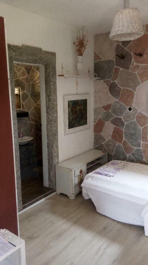 Apartmani Mira Сень Екстер'єр фото