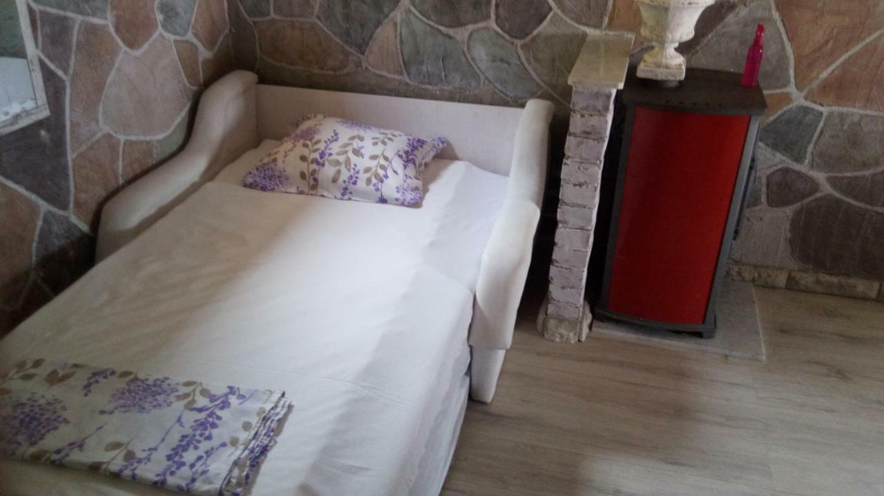 Apartmani Mira Сень Екстер'єр фото